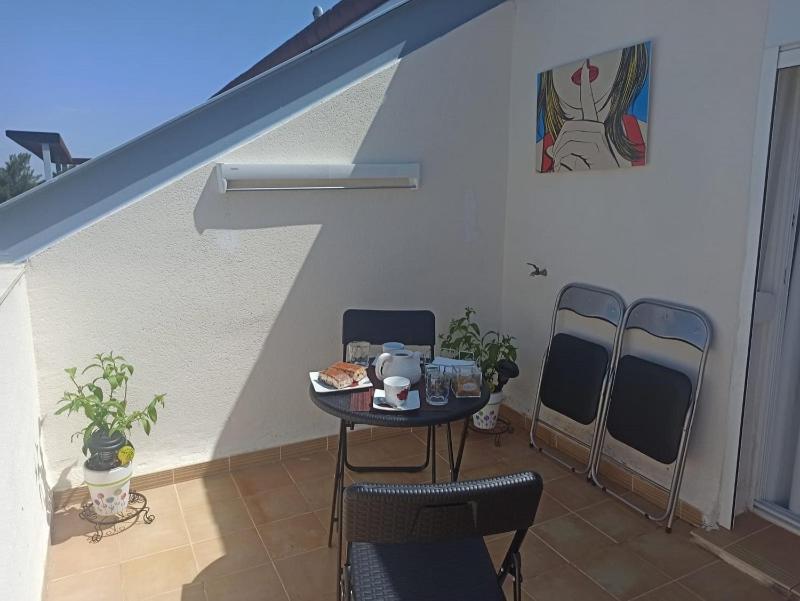 Fantastico Atico Con Terraza, Garaje, Wifi, Con Todo Para Playa, Piscina Y Casa Y No Facturar Maletas! El Portil Kültér fotó